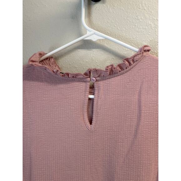 NWT Hayden Los Angeles BabyDoll Pink Ruffled Dolman Sleeve Keyhole Shirt Size M - Picture 7 of 8